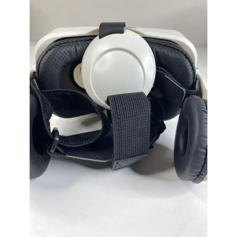 GuruGear VR Personal Headset For Smartphone With Bluetooth Audio And Remote